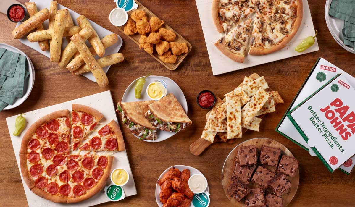breadsticks, chicken poppers, pepperoni pizza, green pepper pizza pizza, papadia, cheesesticks, and brownie