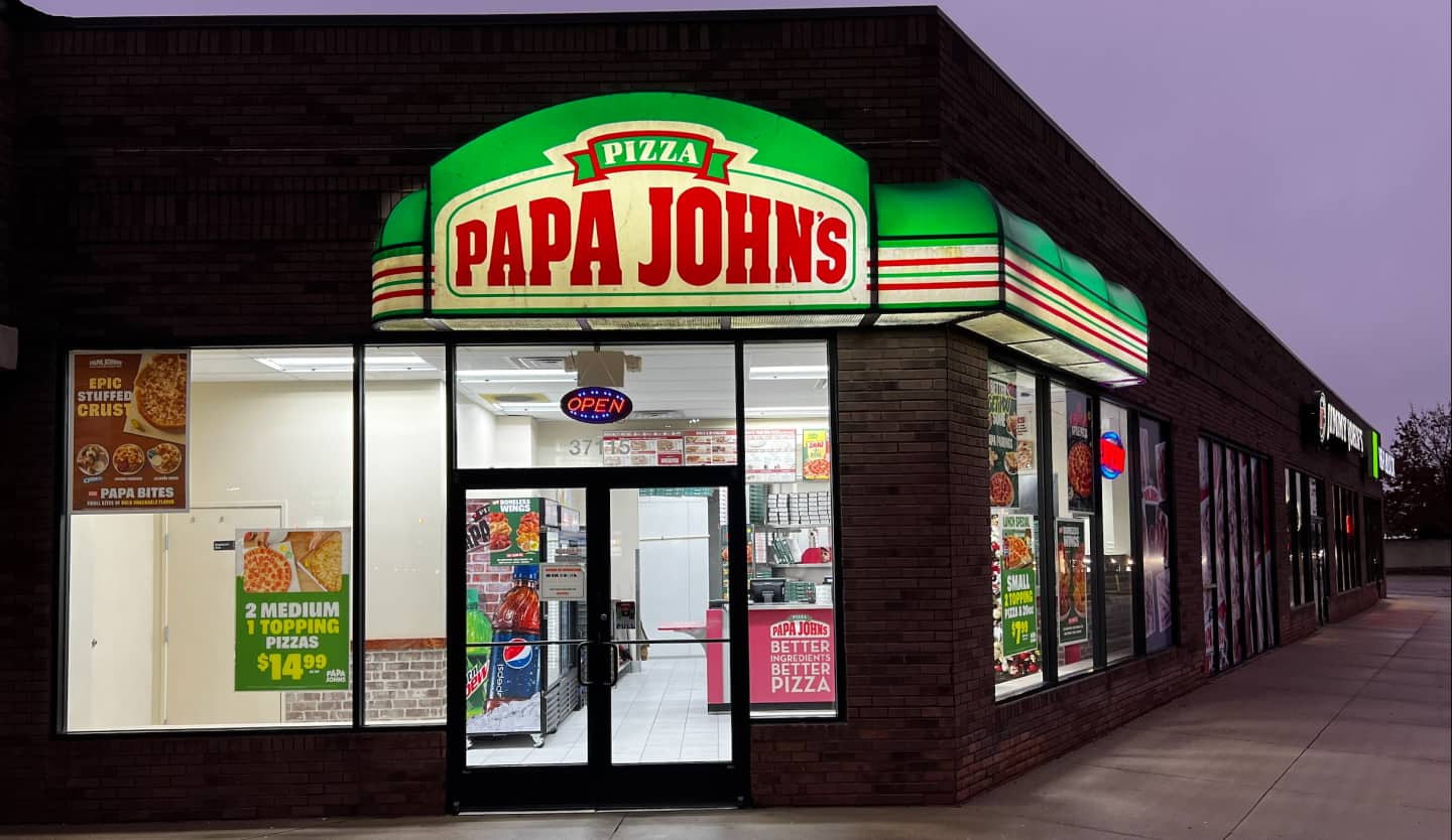Papa Johns restaurant storefront