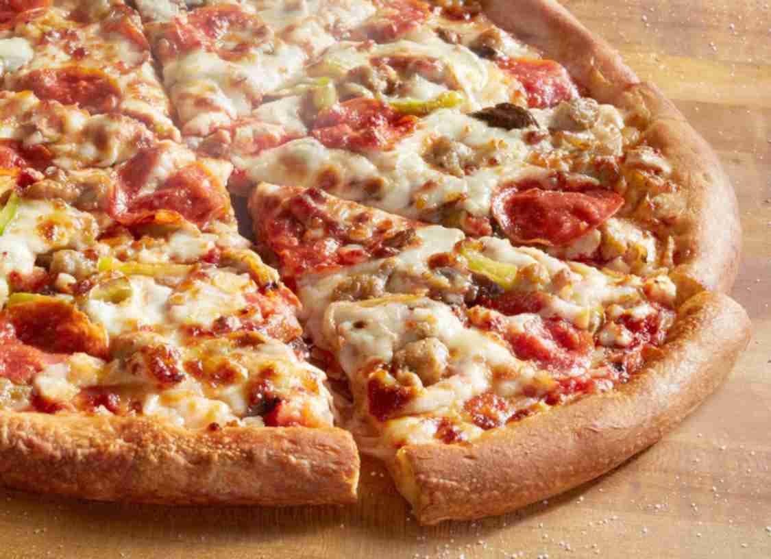 Medium Super Deluxe Pizza, Pizza Delivery & Pickup