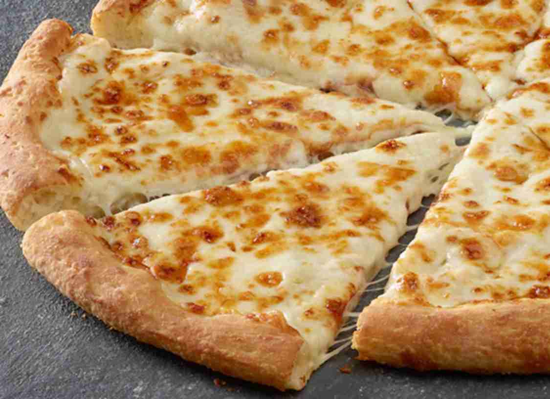 Pizza Alfredo con queso extra 